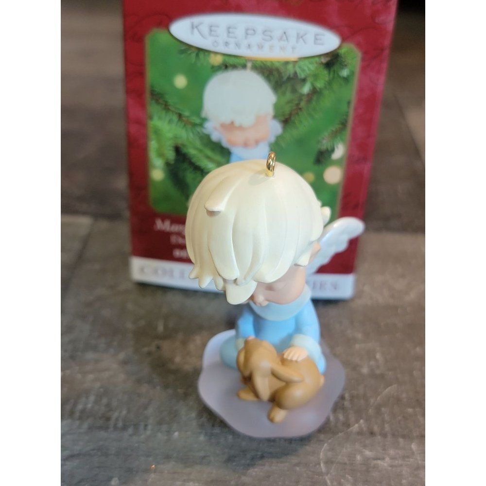 Hallmark Marguerite Mary's angel 2000 ornament xmas decor